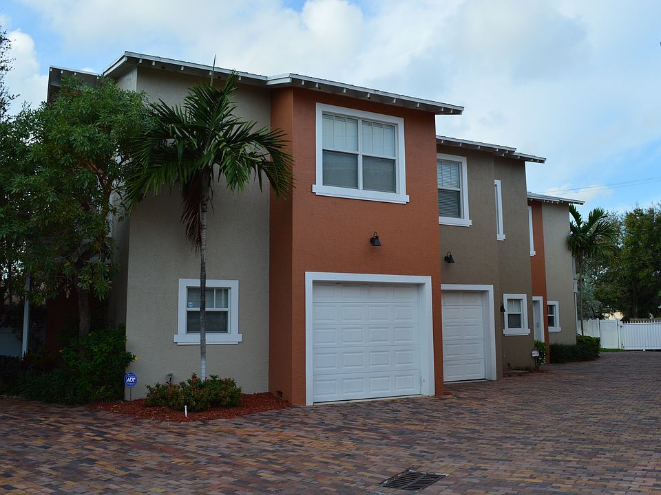 1st image of 275 SE 22nd St