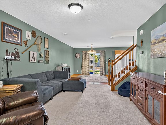 4th image of 431 Cedar Pl