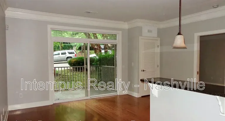 3100 W End Cir #101 — Photo 2