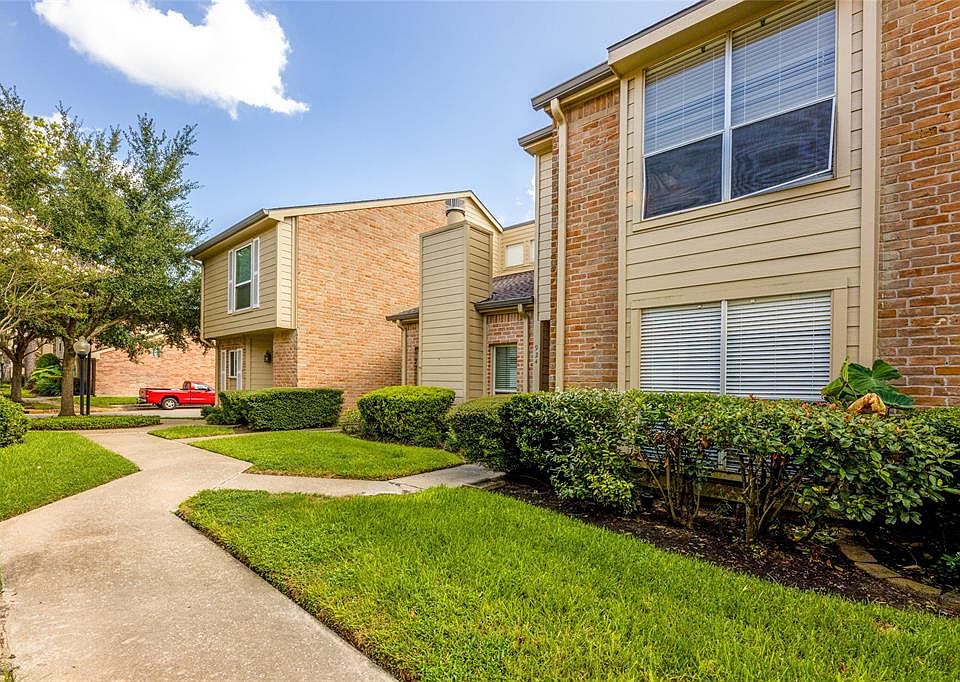 1st image of 954 Memorial Village Dr #84