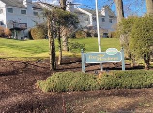 18 Springdale Rd #18, Cromwell, CT 06416