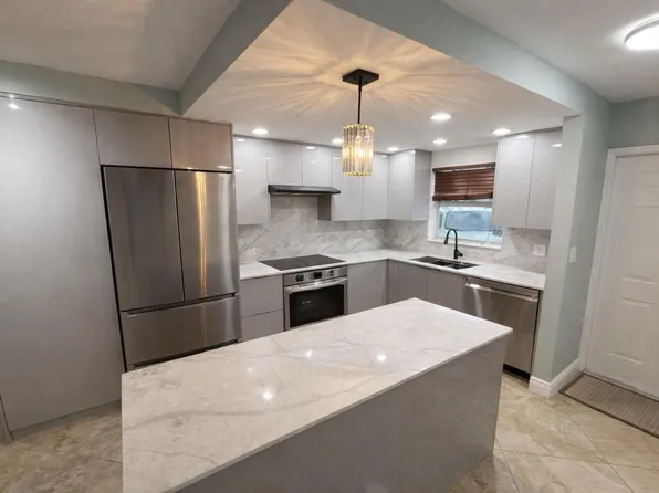 809 W Oakland Park Blvd, Fort Lauderdale, FL