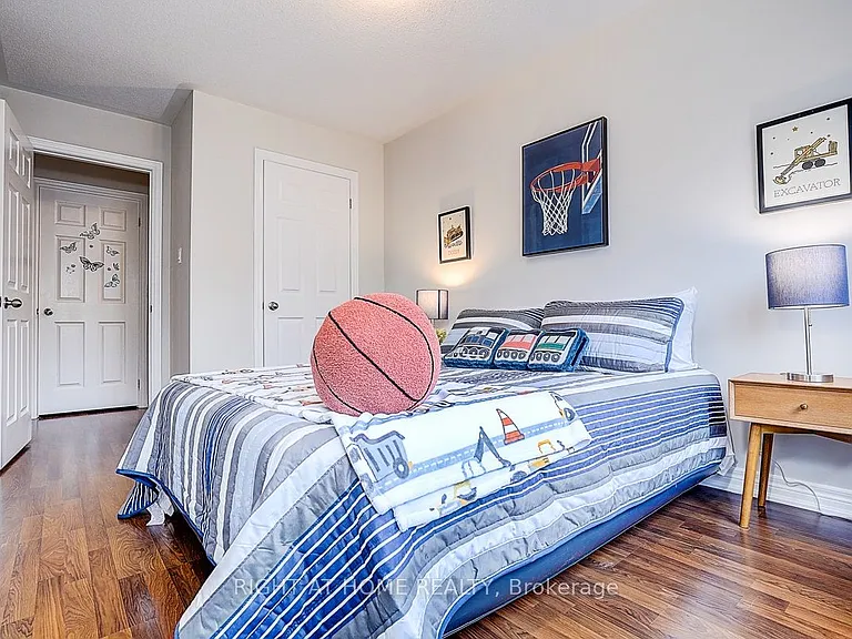 151 Silverwood Ave #15 — Photo 24