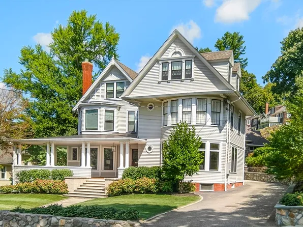 12 Prospect St, Winchester, MA 01890