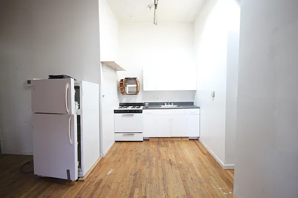 Rented by Nooklyn NYC LLC | media 13