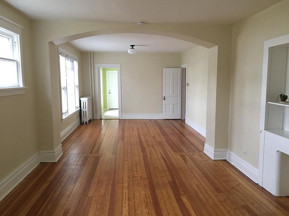 1st image of 400 E Euclid Ave