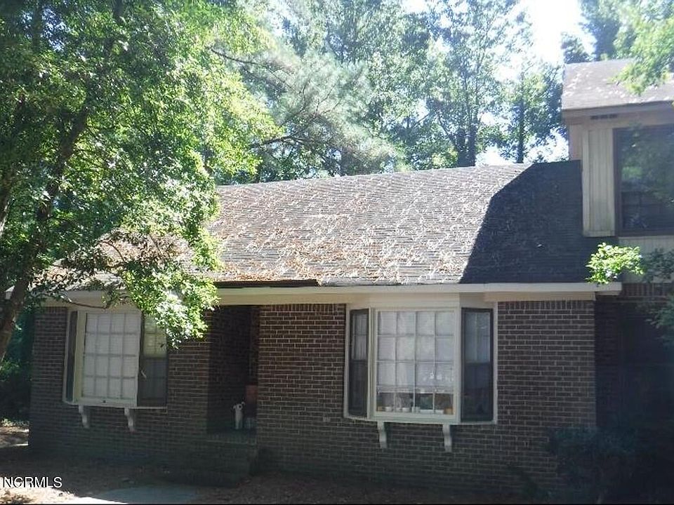 1st image of 126 Oakmont Drive #17