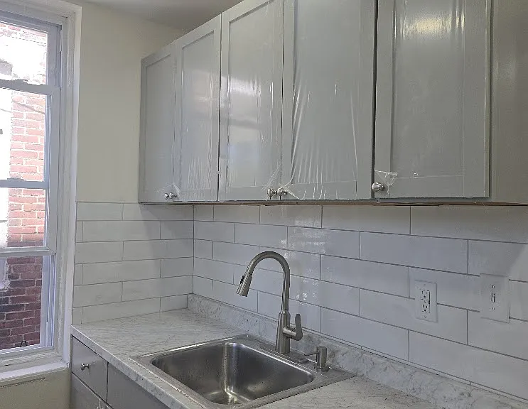 Sink area in kitchen