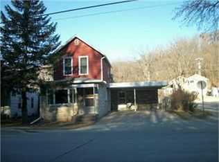 641 Peru Rd, Dubuque, IA 52001