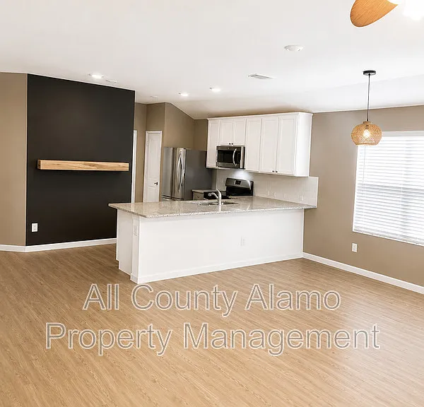 4327 Southton Loch — Photo 4