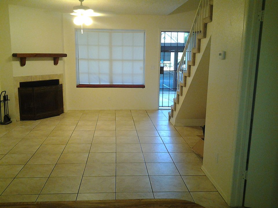 2nd image of 921 W University Dr Unit 1170
