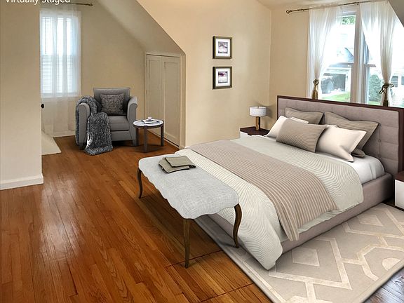 5th image of 628 Forest Ave