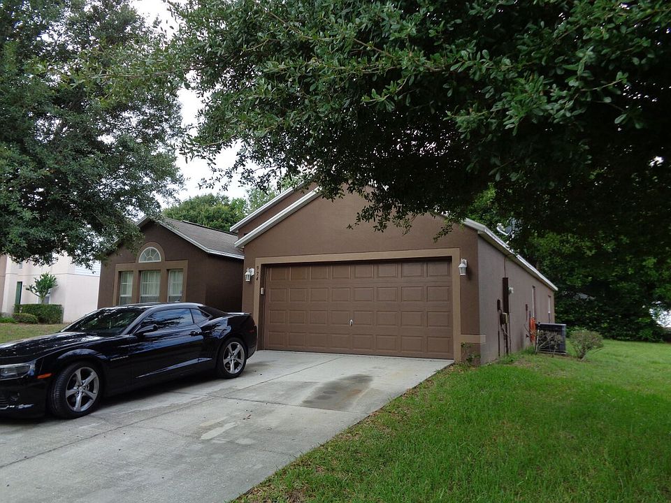 1st image of 974 Vanderbilt Dr