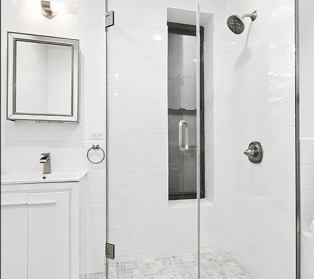 119 W 15th St #1RW — Photo 3
