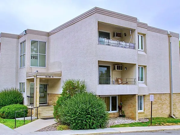1911 Viking Dr NW APT 33, Rochester, MN 55901