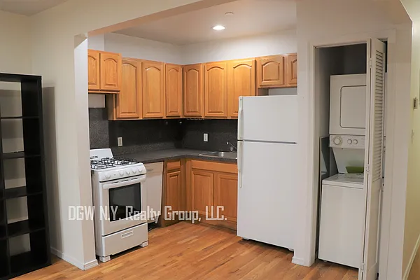 Rented by DGW N Y Realty Group LLC | media 11