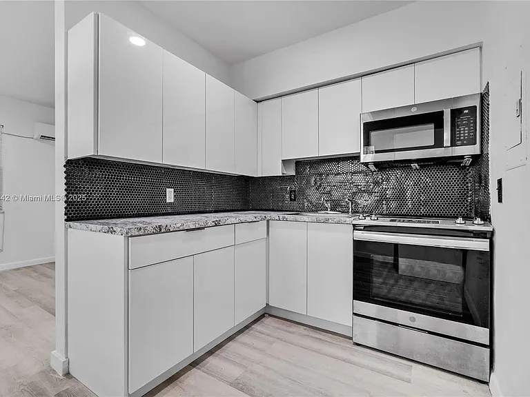46 NW 62nd St #4 — Photo 1