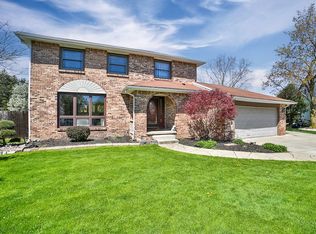 80 Forestview Ct, Williamsville, NY 14221