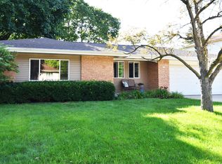 5420 N Navajo Ave, Glendale, WI