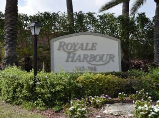 390 Golfview Drive #D, North Palm Beach, FL 33408