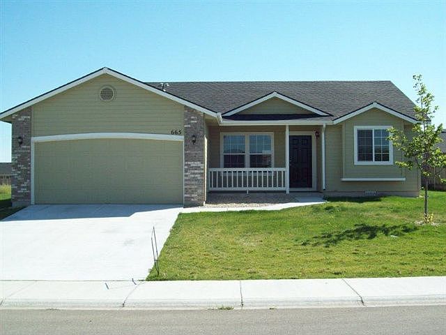 1st image of 665 SW Lago