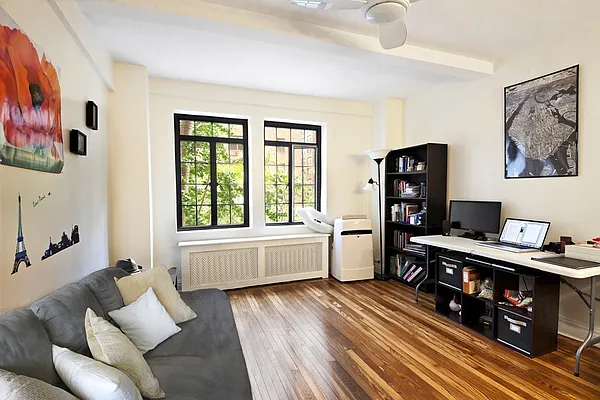 Sold by Stribling | media 2
