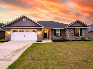 555 Waterlily Dr, Sumter, SC 29154