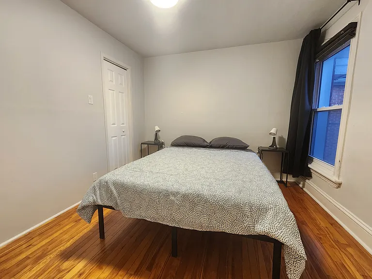 644 Churchill Ave N #1 — Photo 12