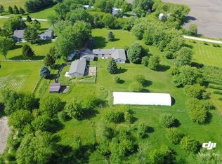 15212 Saint Patrick Rd, Woodstock, IL 60098