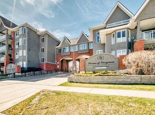 15 E Everstone Dr SW #446, Calgary, AB T2Y5B5