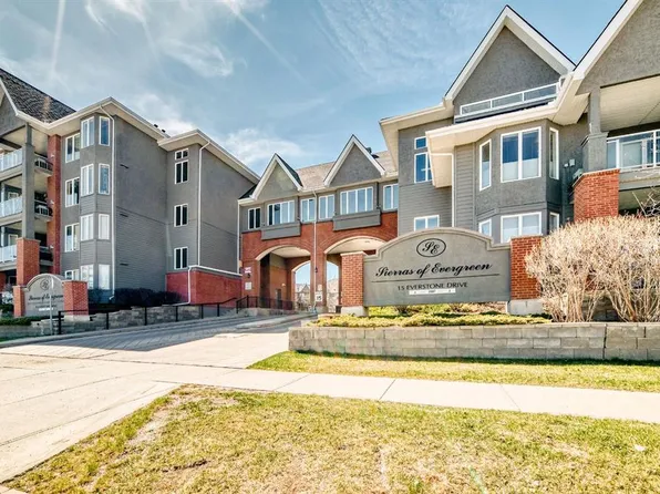 15 E Everstone Dr SW #446, Calgary, AB T2Y 5B5
