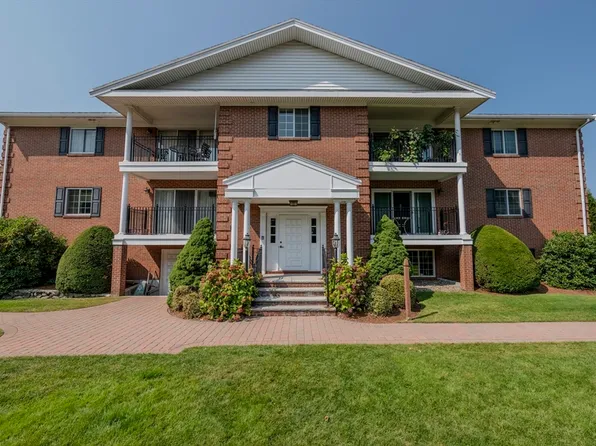 5 April Ln APT 11, Lexington, MA 02421