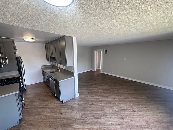 3rd image of 1550 N Harvard Blvd APT 1