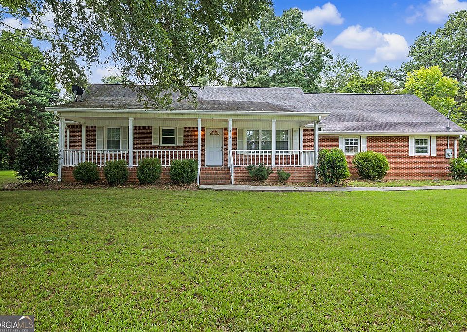 1st image of 413 Old Newnan Rd