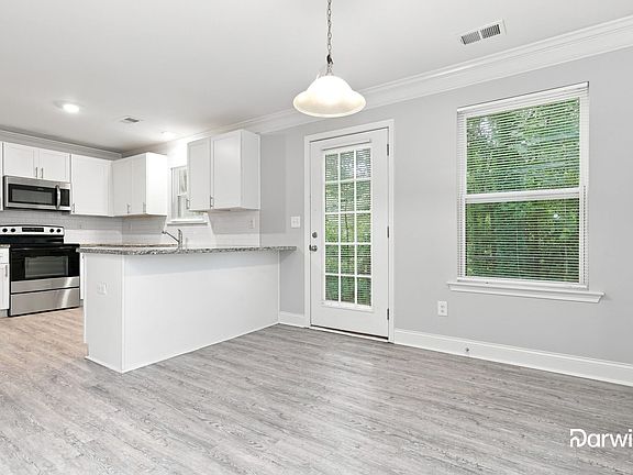 4th image of 5239 Hanover St