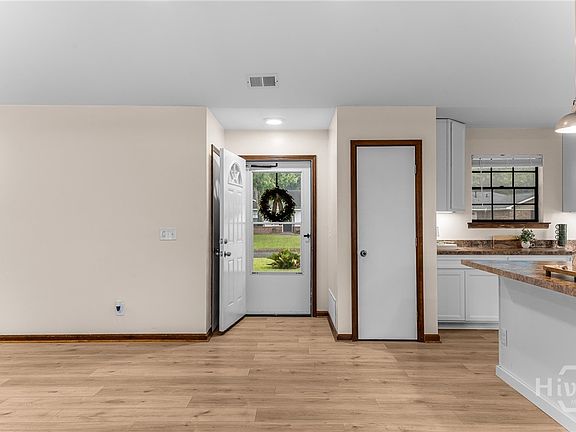 4th image of 3 Mulberry Court