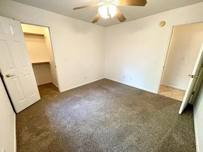 2021 Chambers Ave — Photo 18