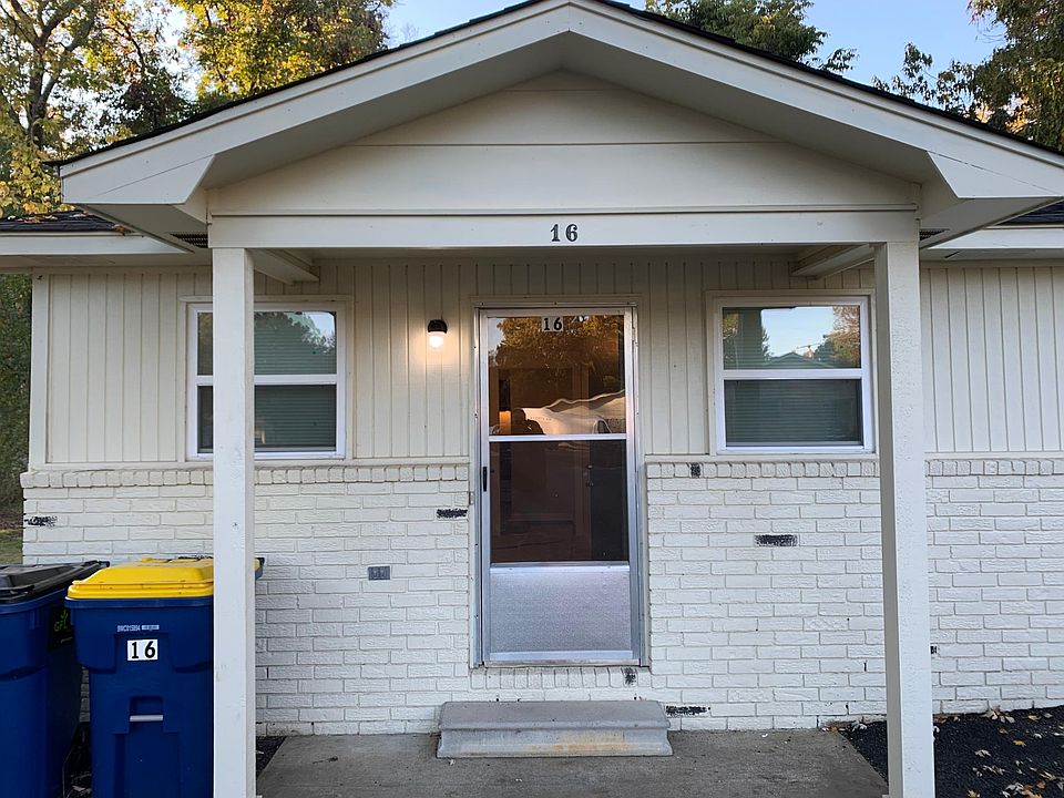 Two Bedroom one bath duplex completely remodeled on both sides. Non-Smoking and no pets.