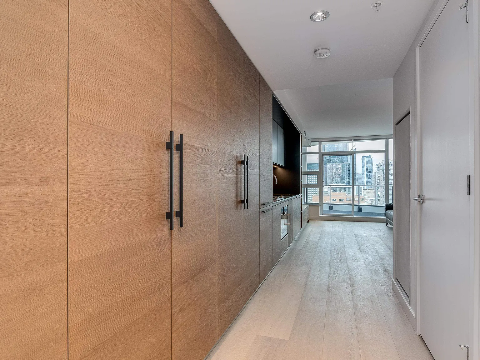 Studio, 439 sqft, $2,850 — Photo 2