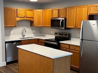 928 Village Cir #D Photo 1