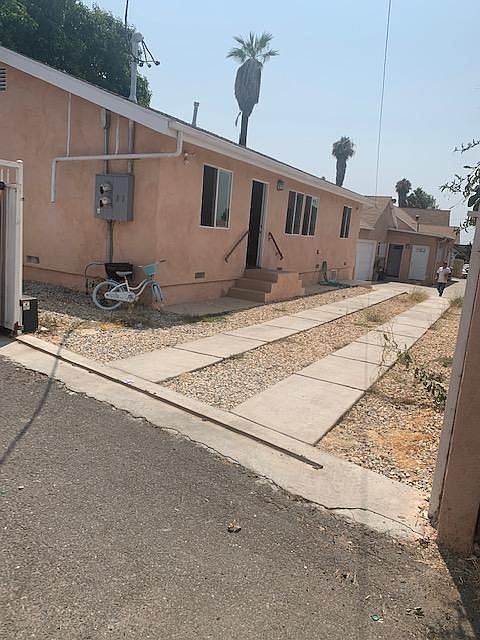 1st image of 733 W 123rd St