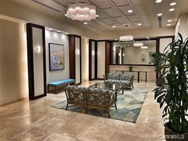 1650 Ala Moana Blvd — Photo 15