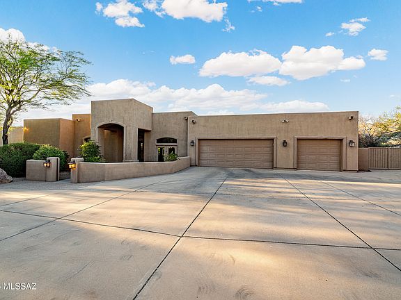 2nd image of 5327 N Ventana Overlook Pl