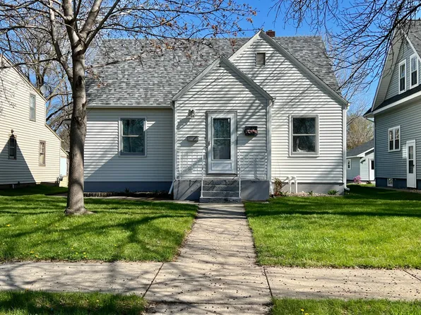 321 Stephens Ave, Ortonville, MN 56278