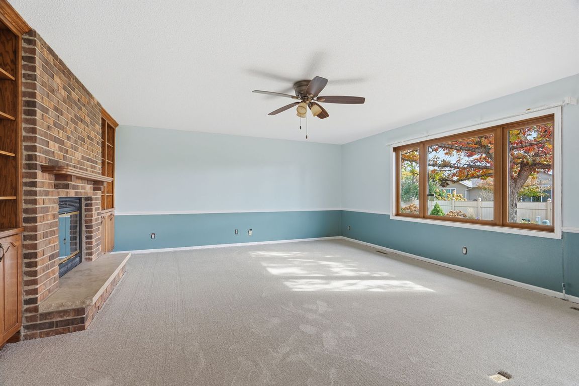 next background image