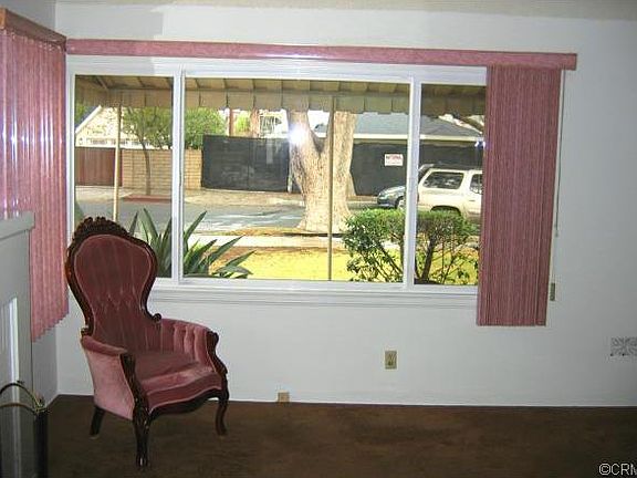 4th image of 337 N Orchard Dr