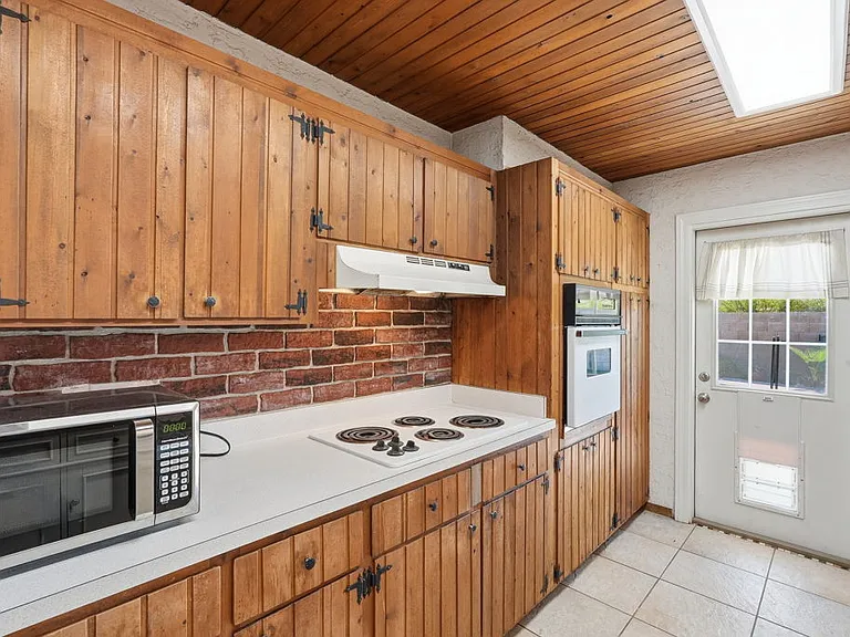 3215 S Kachina Dr — Photo 15
