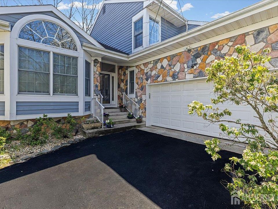 36 Lavender Dr, Princeton, NJ 08540 | MLS #2611735R | Zillow