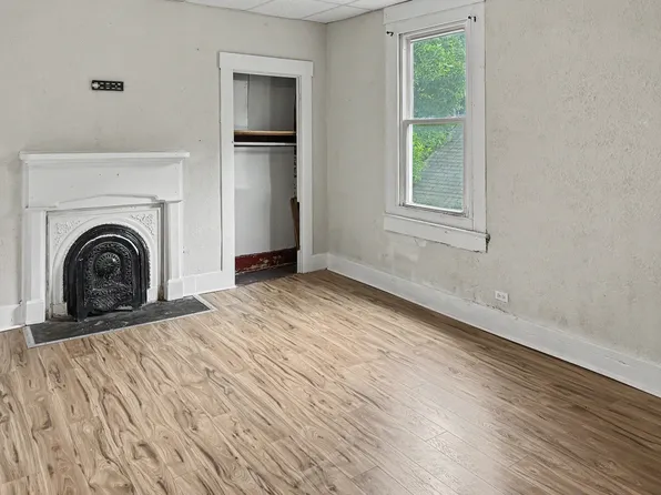 127 E 16th St #4, New Albany, IN 47150