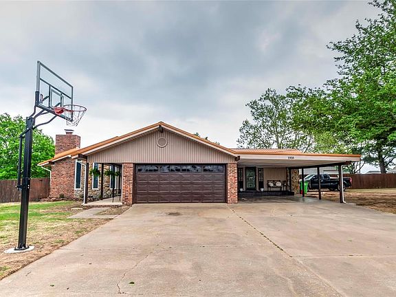 3rd image of 1938 Haynie Ln